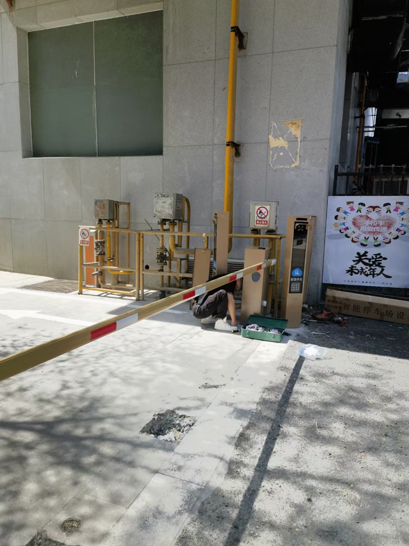 道閘車輛識別安裝